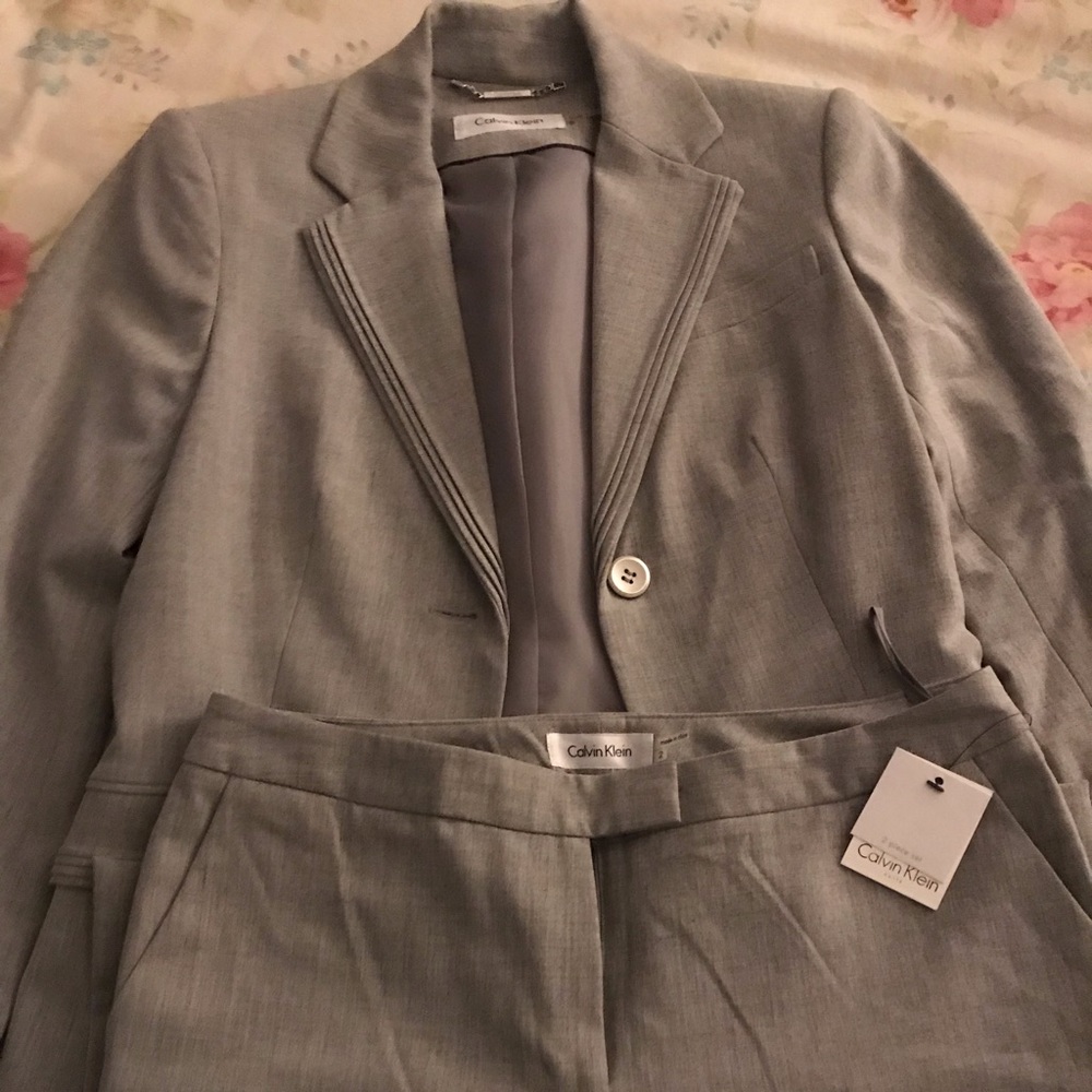 Calvin Klein 2 pc suit blazer and pants